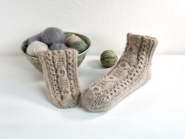 Slippers "Candlelight Socks", Size US 4.5 - 9.5, UK 3 - 8