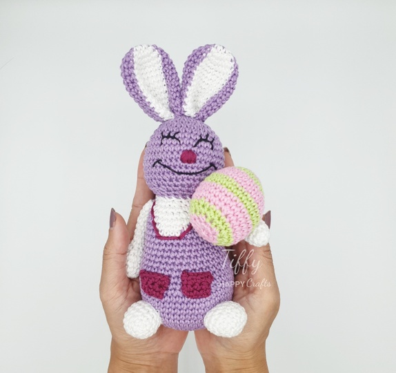 The Cute Bunny Girl and Boy with a Easter Egg | Amigurumi Easter Pattern