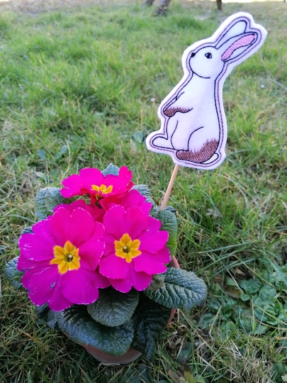 Stickdatei Hase mit Stabstickdatei SET