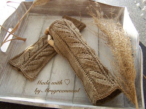 Strickanleitung 2 in 1 für Handstulpen "Blätterzauber"