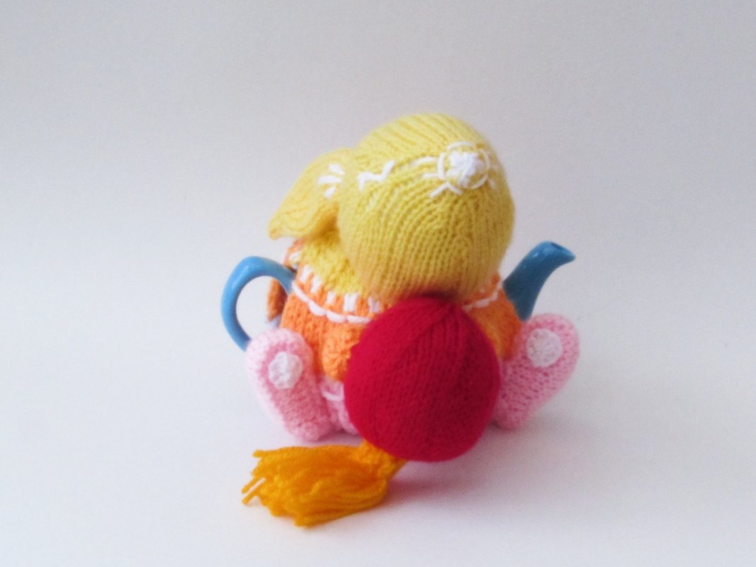 Chinese New Year Rabbit Tea Cosy Knitting Pattern