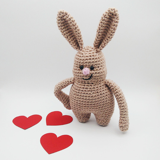 Häkelanleitung Hase mit Herz