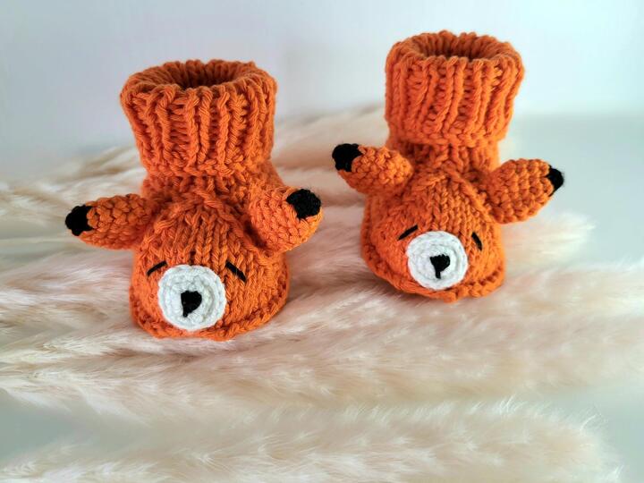 Strickanleitung Babyschühchen Fuchs