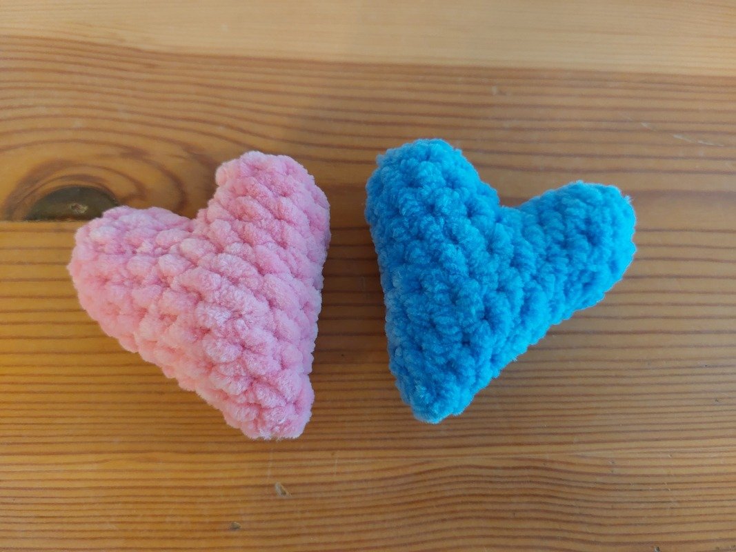 Crochet pattern 3D heart 8cm for free in PDF