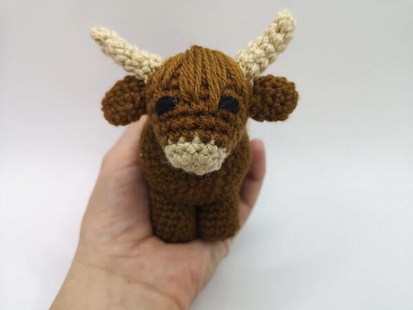 Highland cattle - crochet pattern by NiggyArts