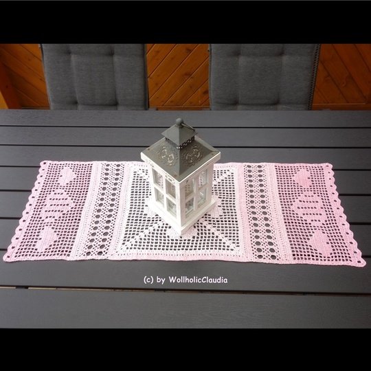 Häkelanleitung Tischläufer "Herz an Herz"