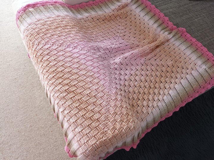 Häkelanleitung für die Decke/Babydecke "Chess"