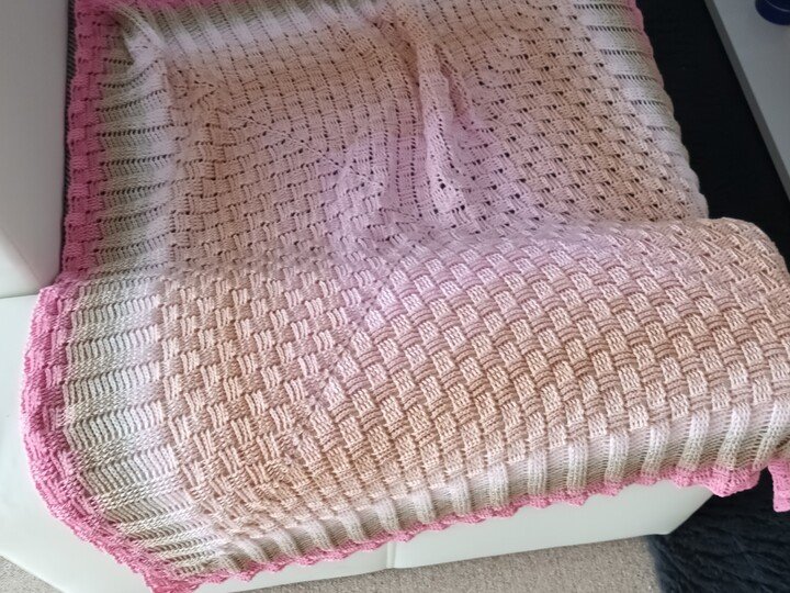 Häkelanleitung für die Decke/Babydecke "Chess"