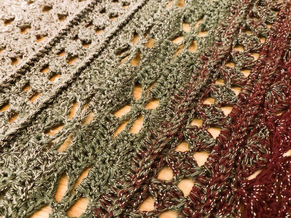 Crochet Pattern Flat Triangular Scarf "Graia"