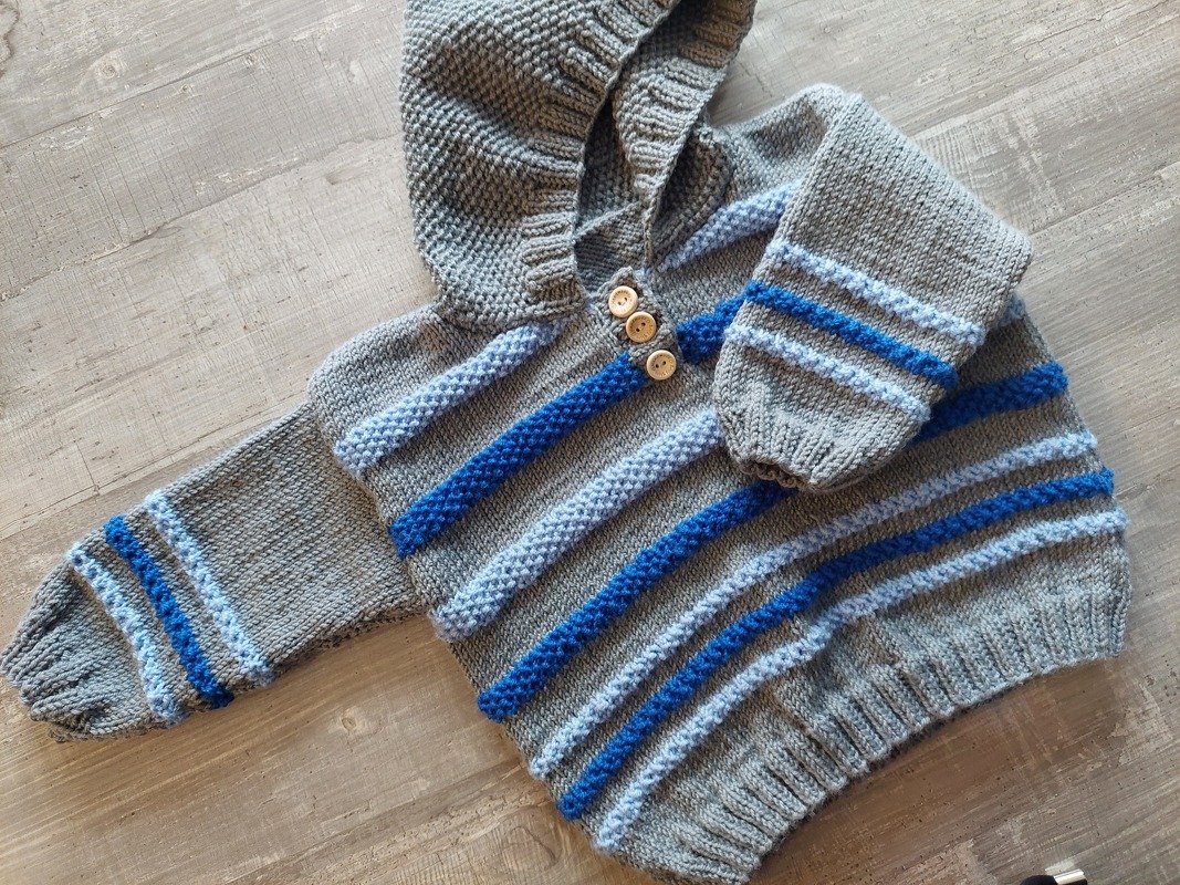 Strickanleitung Baby Hoodie mit Streifen Größe 86/92!