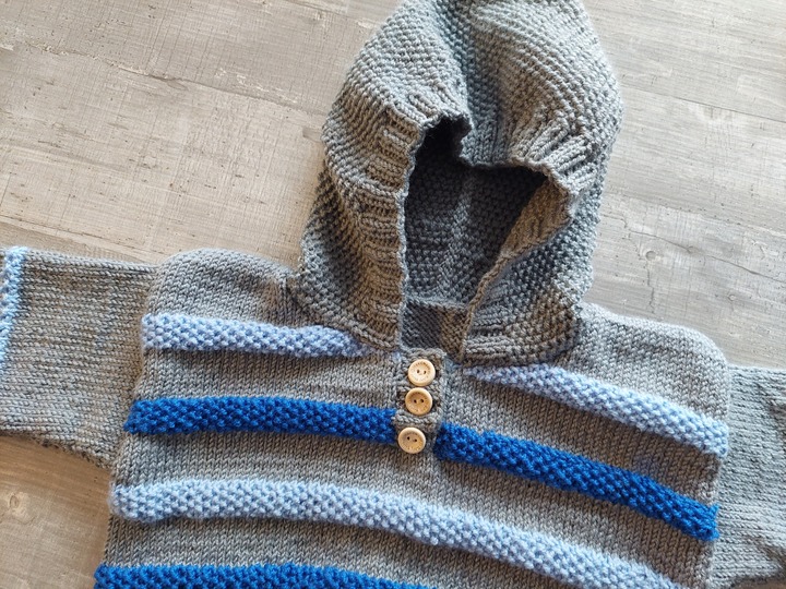 Strickanleitung Baby Hoodie mit Streifen Größe 86/92!