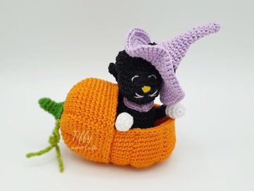 Halloween Black Cat in Pumpkin | Amigurumi Halloween Pattern PDF