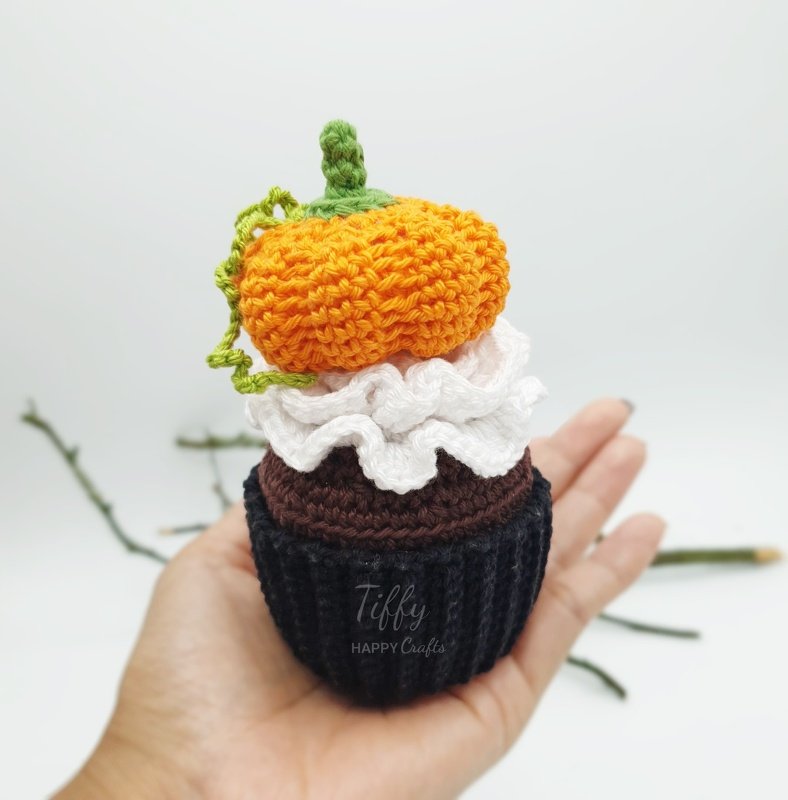 Halloween Pumpkin Cupcake | Amigurumi for Halloween Crochet Pattern PDF - Image 2