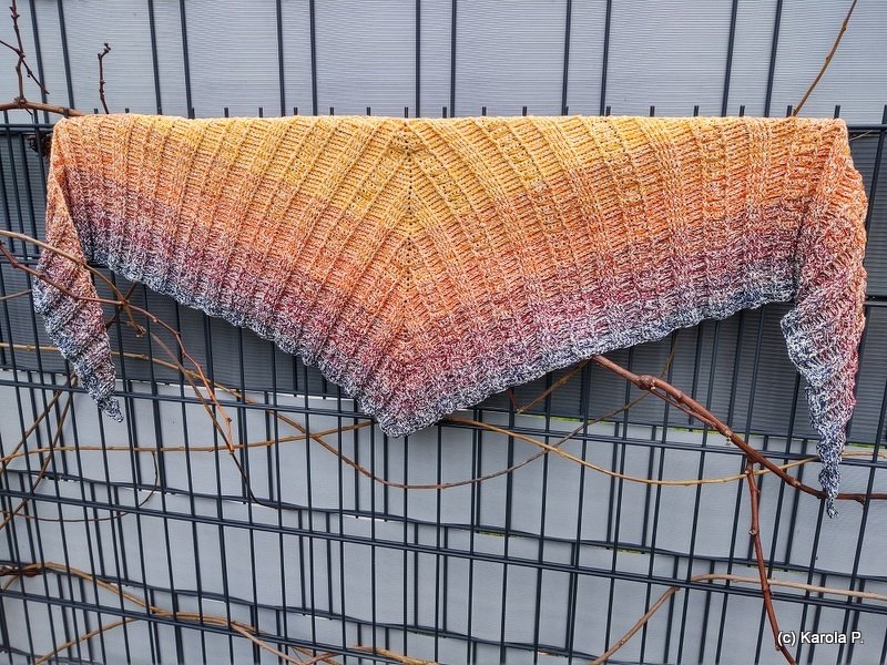 Zimata - Dreieckstuch in der flachen Variante - Crochet