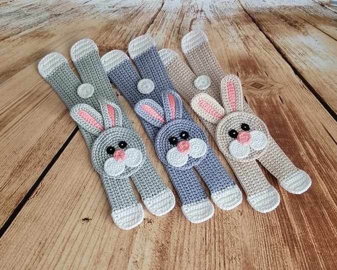 332 Crochet Pattern - Bunny Rabbit Applique, Bookmark or decor Amigurumi