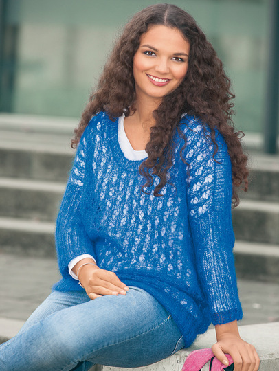 Oversizepulli in Royalblau