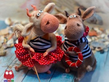 287 Crochet Pattern - Cow and Bull Ox with clothing - Amigurumi