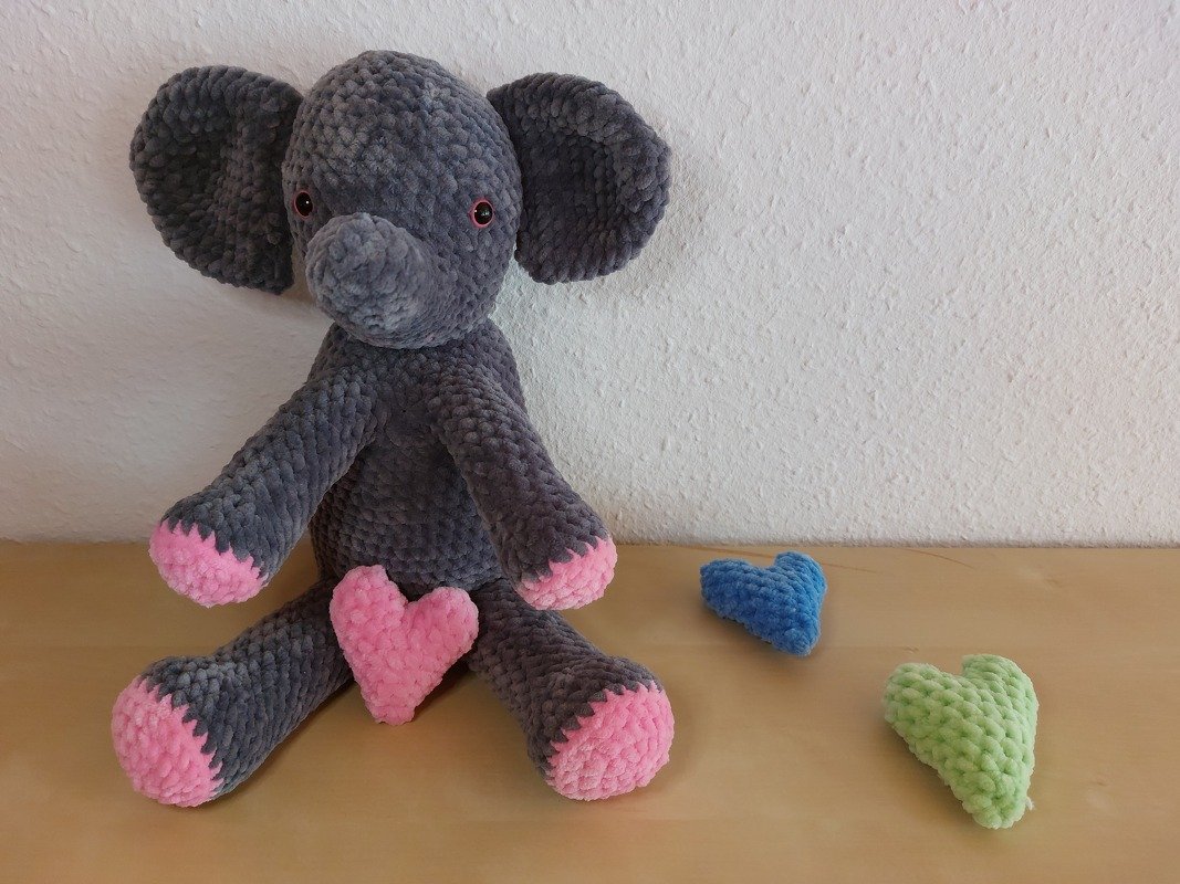 Crochet pattern for a 27 cm elephant in PDF