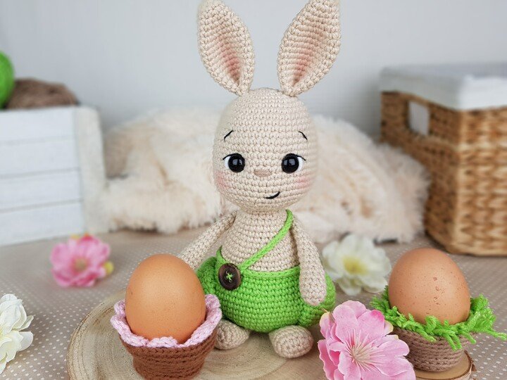 Osterhase Waldy mit Korbchen PDF Häkelnaleitung