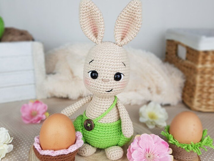 Osterhase Waldy mit Korbchen PDF Häkelnaleitung