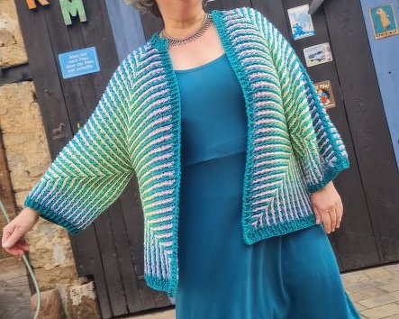 HexagonJacke mit Streifenmuster - Bild 3