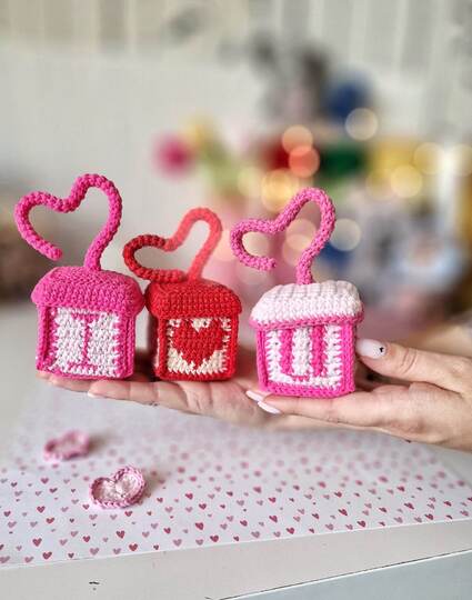 Crochet love gift jewellery box