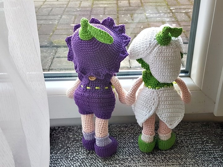 Frühlingspüppchen Schneeglöckchen und Blausternchen