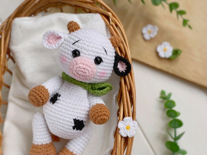 Kleine Kuh Amigurumi Häkelanleitung