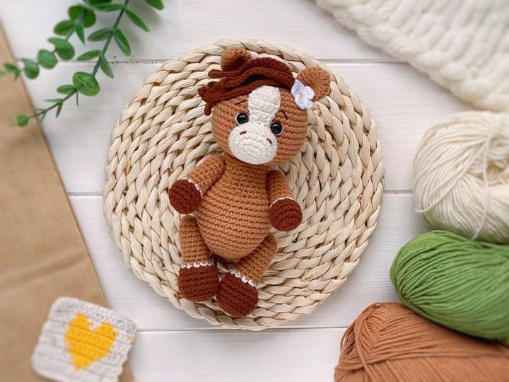 Kleines Pferd Häkelanleitung amigurumi