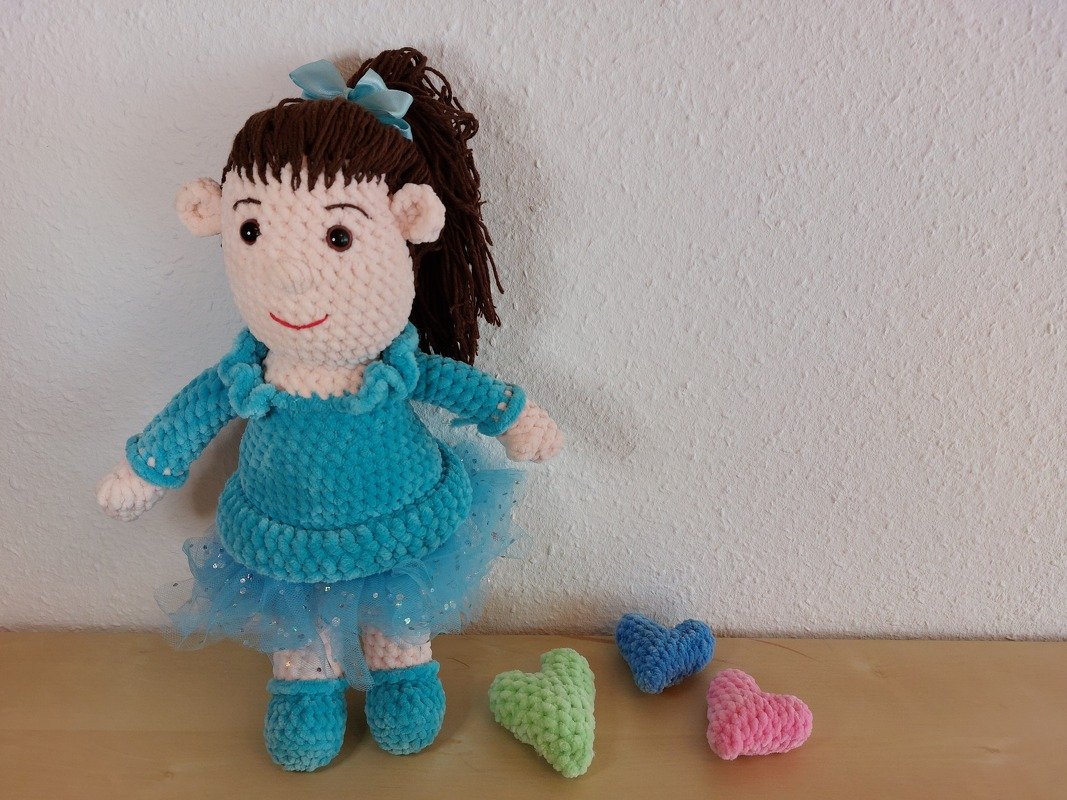 Häkelanleitung für eine 40 cm große Ballerina-Puppe im PDF-Format