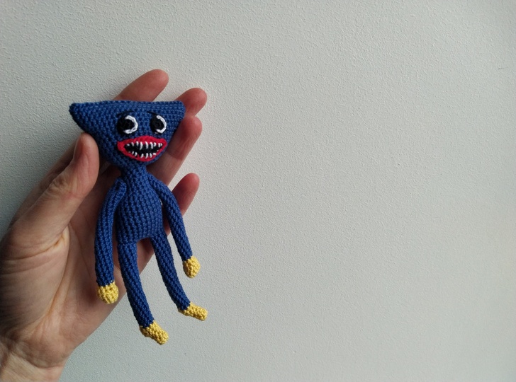 Huggy Doll, crochet Monster