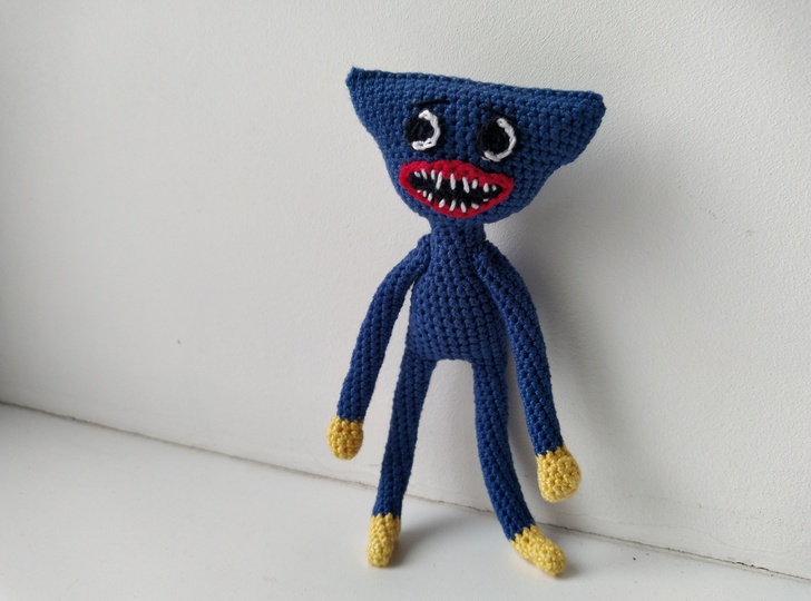 Huggy Doll, crochet Monster