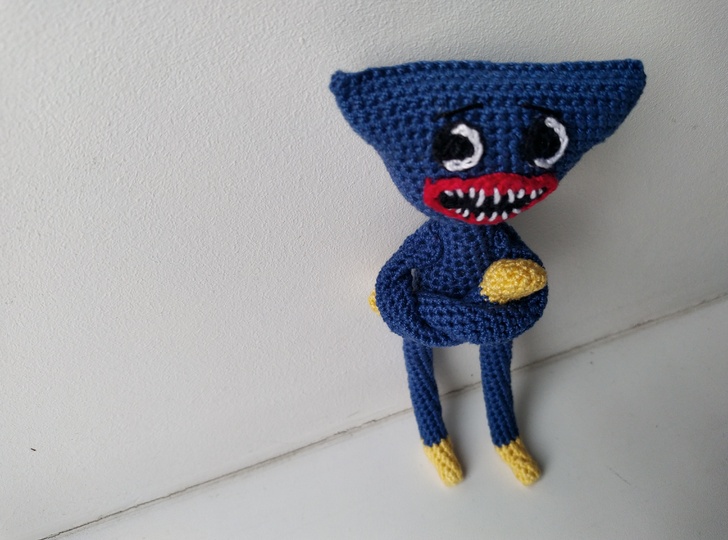 Huggy Doll, crochet Monster