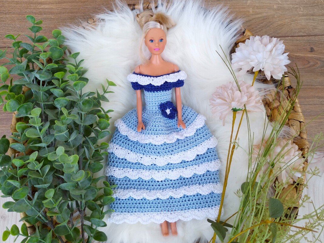 "DOMINIQUE" Kleid für Ankleidepuppen - Häkelanleitung - Bild 5