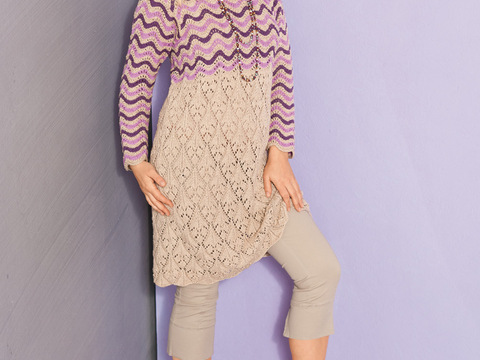 Beiges Kleid mit Wellenmuster in Beige, Altrosa und Pflaume