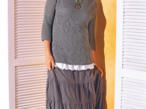 Schlammfarbener Pulli mit Ajourmuster und Netzmusterpasse