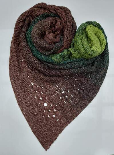 Celtic Corner - trendiges Häkeltuch mit traditionellem keltischem Flair