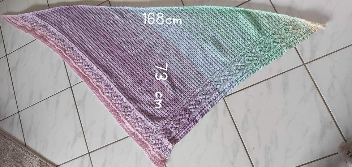 Celtic Corner - trendiges Häkeltuch mit traditionellem keltischem Flair