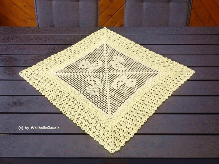 Häkelanleitung Mitteldecke "Osterzeit" - klein und groß