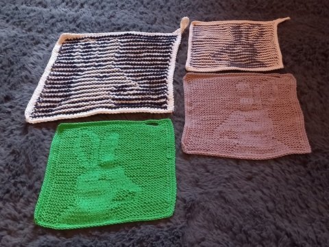 Hasenparade - 1 Motiv, 2 Stricktechniken