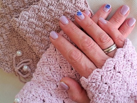 Romantische Handstulpen/Pulswärmer - Häkelanleitung