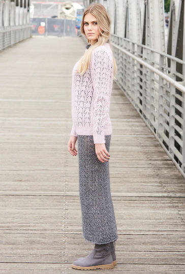 Pulli in Rosé und Rock in Anthrazit mit Ajourmuster