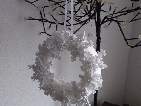Weihnachtskranz-Schneeflöckchen