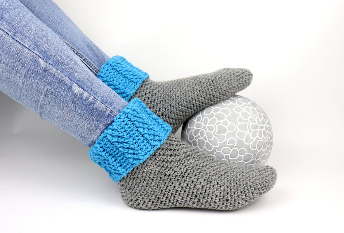 Haussocken "Grey" (Gr. 34-47, Flechtmuster)