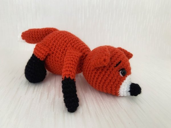 Amigurumi crochet fox pattern