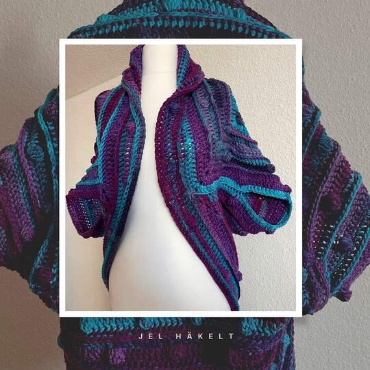 Anleitung gehäkelter Seelenwärmer Regenbogenknubbel Jacke Weste