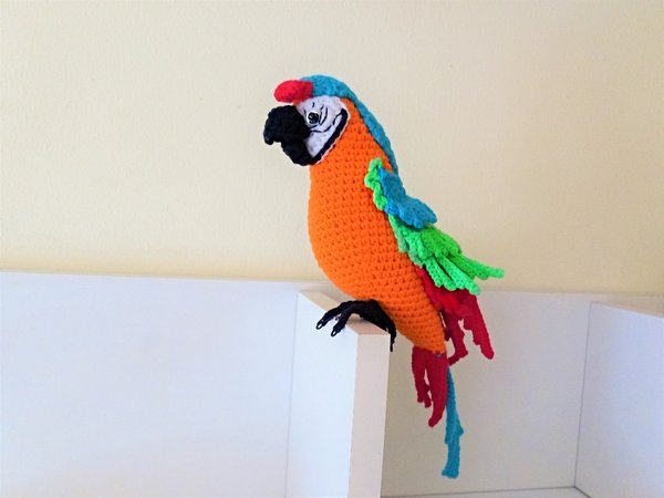 Macaw. Crochet pattern