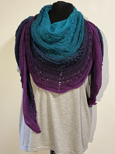 CAL Laluna gehäkelt Tuch