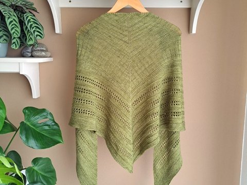 Arctus Shawl - Dreieckstuch Strickanleitung