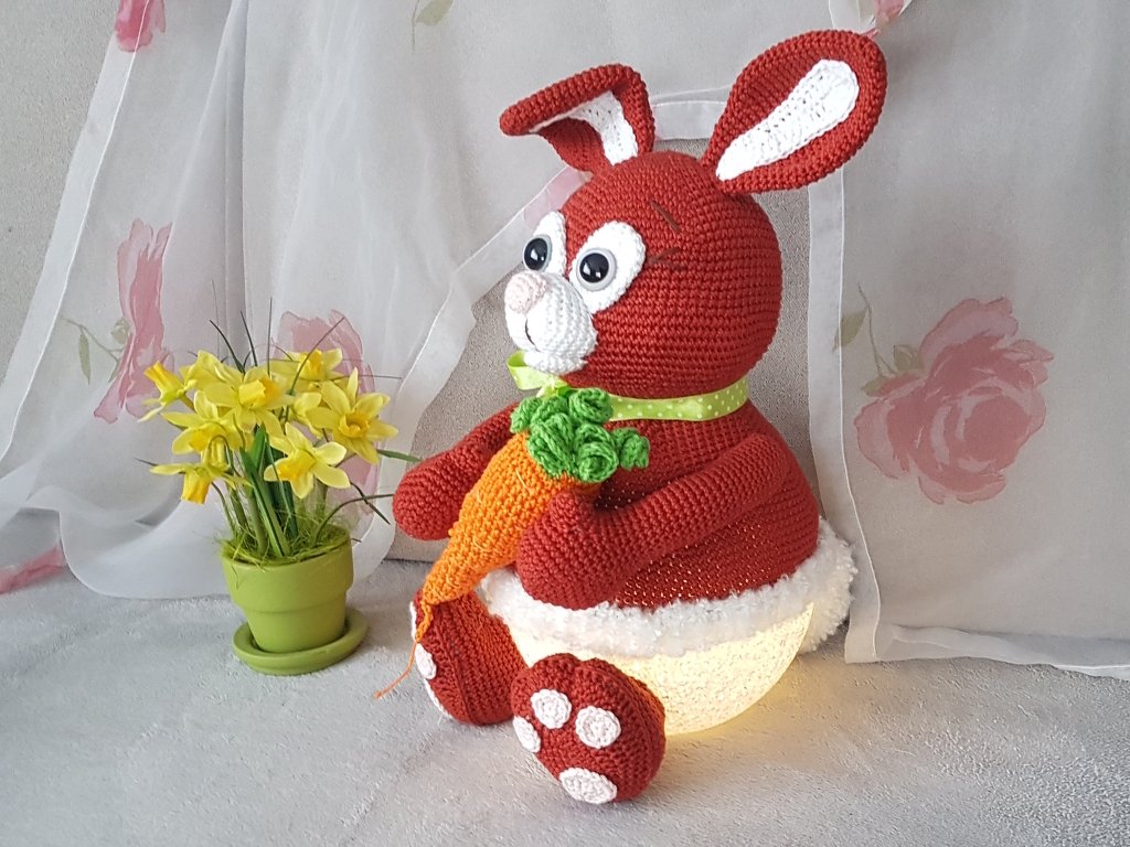 Häschen-Highlight: Häkelanleitung für eine bezaubernde Osterlampe